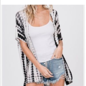 Black and white tie dye kimono size large